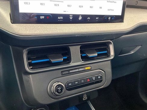 Used 2025 Ford Maverick XLT w/ Equipment Group 302A image 32