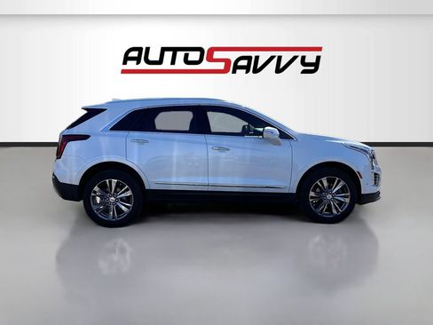 Used 2024 Cadillac XT5 Premium Luxury w/ Technology Package FWD image 8