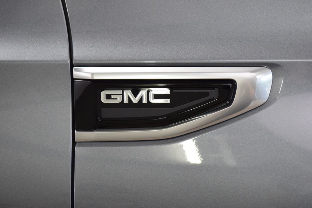 Used 2022 GMC Yukon Denali AWD/4WD image 16