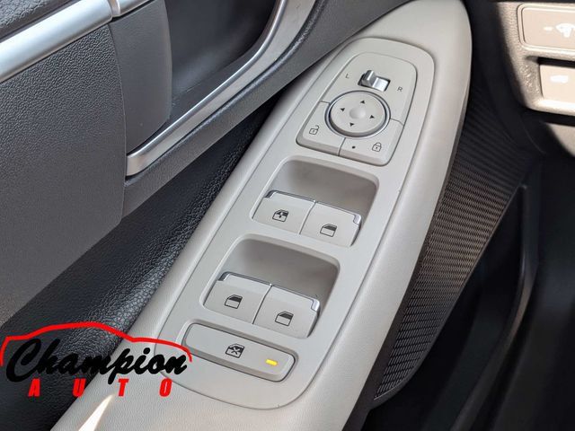 Used 2023 Hyundai Sonata SE FWD image 24