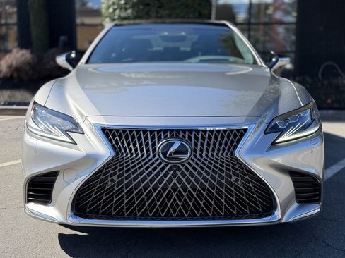 Used 2018 Lexus LS 500 w/ Interior Upgrade Package image 3