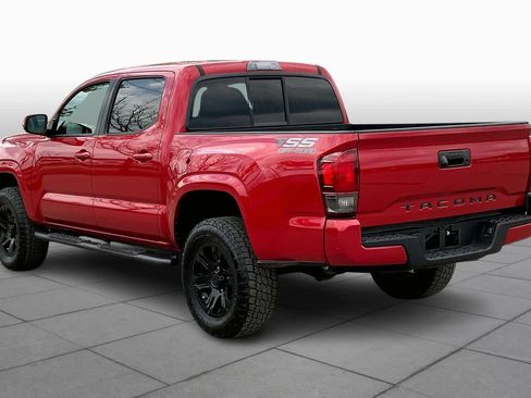 Used 2020 Toyota Tacoma SR w/ SR Convenience Package RWD image 12