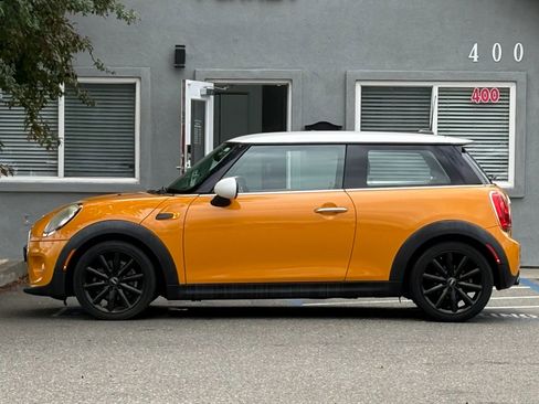 Used 2014 MINI Cooper 2-Door Hardtop FWD image 8