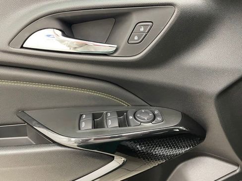 New 2026 Chevrolet Trax LT w/ Driver Confidence Package FWD image 10