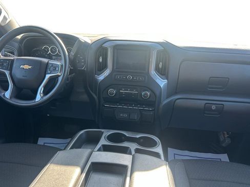 Used 2022 Chevrolet Silverado 1500 Custom w/ Safety Confidence Package image 7