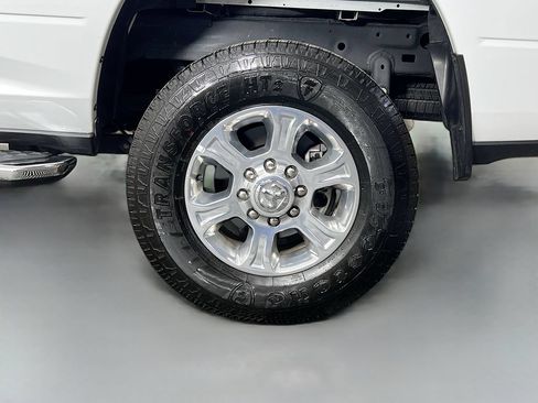 Used 2026 RAM 2500 Big Horn AWD/4WD image 30