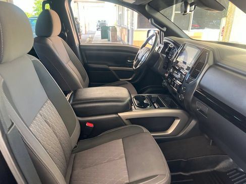 Certified 2024 Nissan Titan SV w/ SV Bronze Edition Package AWD/4WD image 17