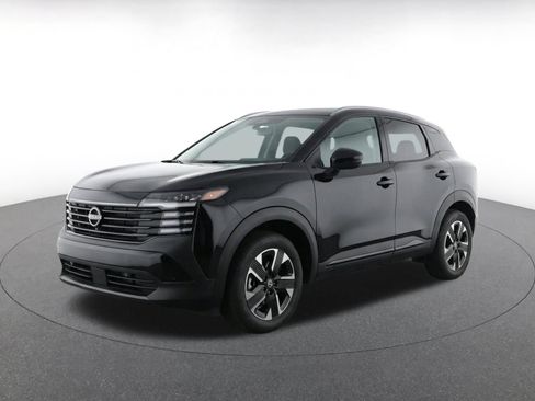Used 2026 Nissan Kicks SV w/ Cold Weather Package AWD/4WD image 3