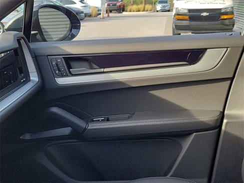 New 2026 Porsche Cayenne Coupe image 23