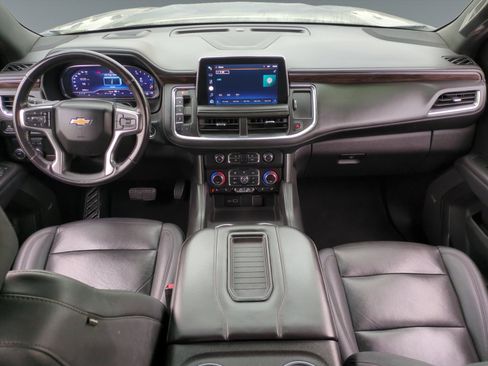 Used 2022 Chevrolet Suburban LT image 10