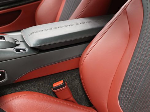 Used 2017 Aston Martin DB11 V12 RWD image 20