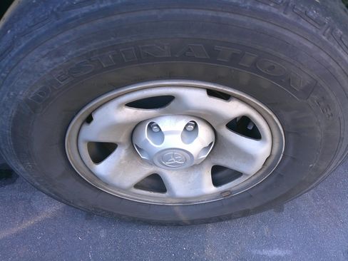 Used 2022 Toyota Tacoma SR5 image 10