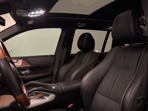 Certified 2023 Mercedes-Benz Maybach GLS 600 4MATIC image 23