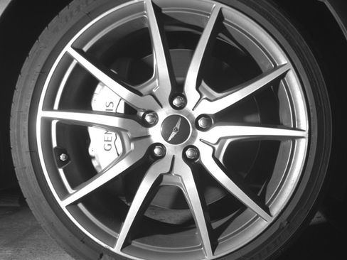 Used 2025 Genesis G70 2.5T image 13