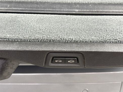 Used 2023 BMW X7 xDrive40i w/ Premium Package image 44