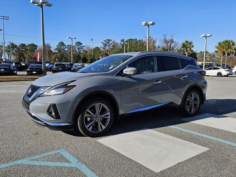 Used 2023 Nissan Murano Platinum w/ Cargo Package image 2