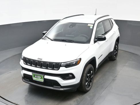 New 2026 Jeep Compass Latitude AWD/4WD image 11