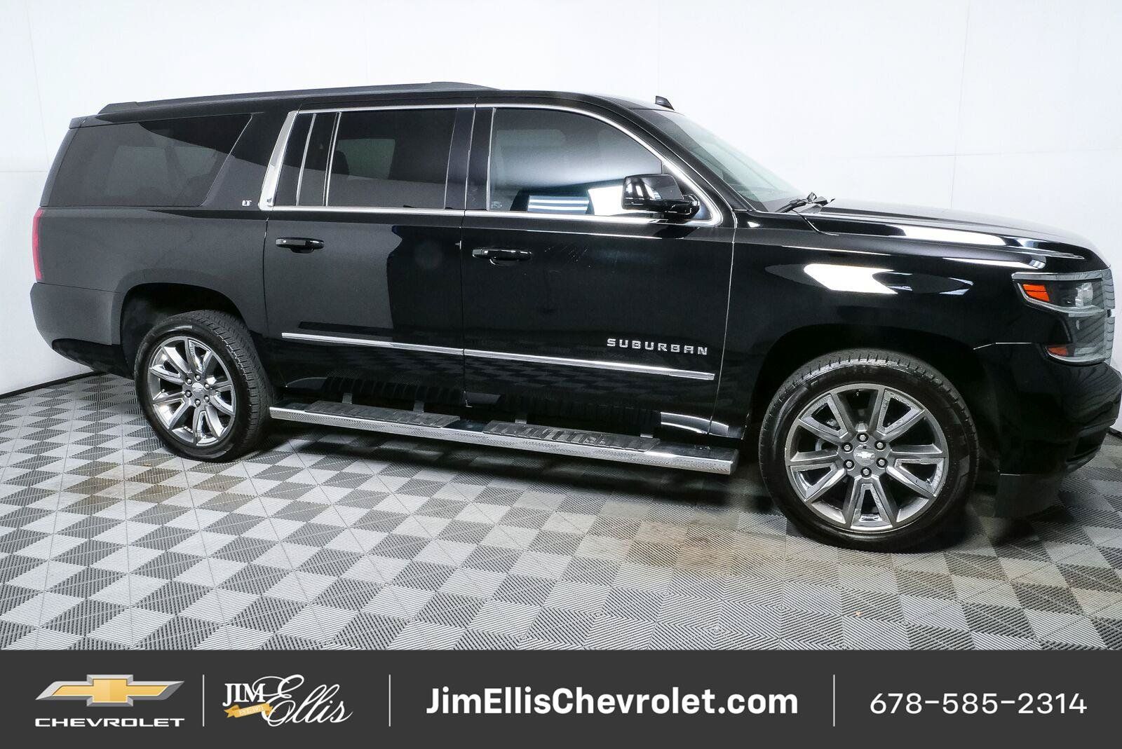Used 2018 Chevrolet Suburban LT w/ LT Signature Package RWD image 2