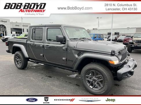 New 2025 Jeep Gladiator Sport image 1