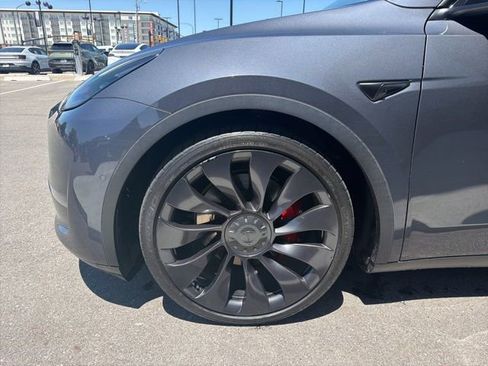 Used 2022 Tesla Model Y Performance AWD/4WD image 4