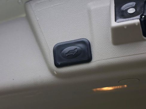Used 2016 Buick Enclave Convenience FWD image 24