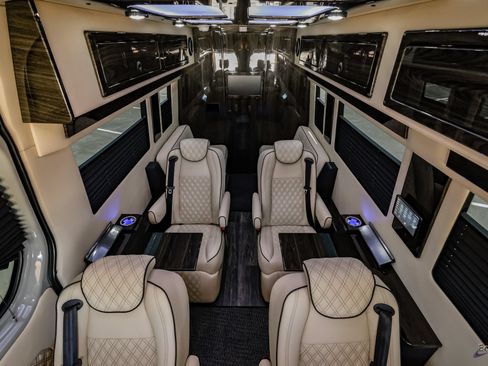 Used 2025 Mercedes-Benz Sprinter 3500 image 81