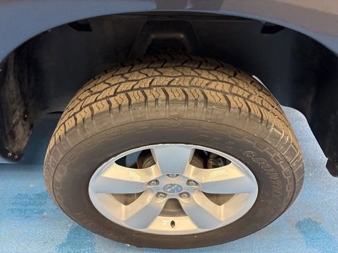 Used 2024 RAM 1500 Classic SLT image 16