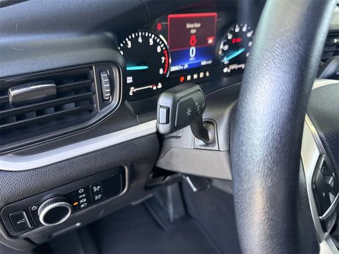 Used 2024 Ford Explorer XLT image 22