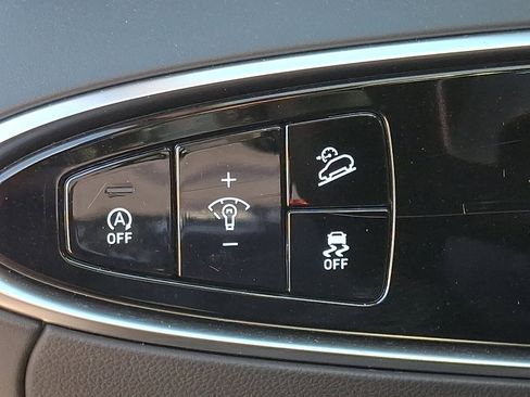 Certified 2024 Genesis GV70 2.5T w/ Select Package AWD/4WD image 26