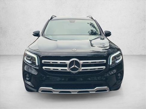 Used 2023 Mercedes-Benz GLB 250 image 2