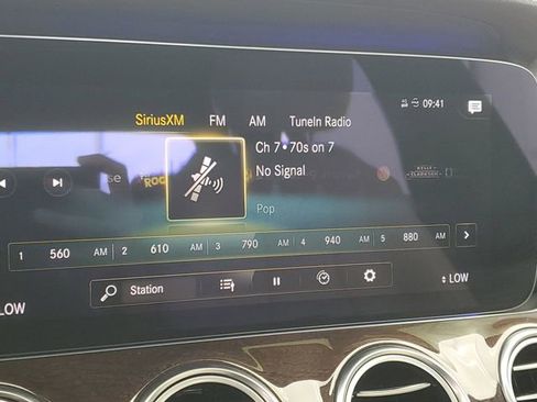 Used 2021 Mercedes-Benz E 350 Sedan image 27