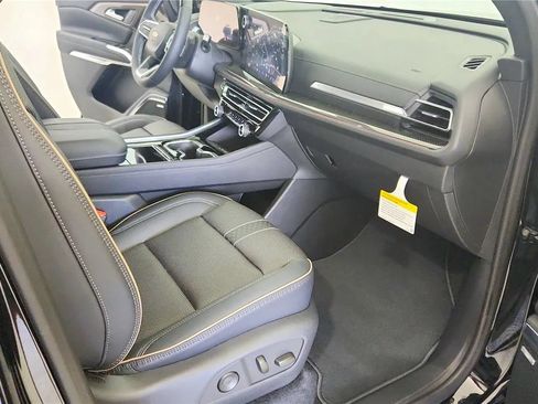 New 2026 Chevrolet Traverse High Country AWD/4WD image 36