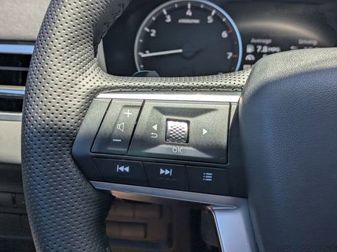 New 2026 Mitsubishi Outlander LE FWD image 27