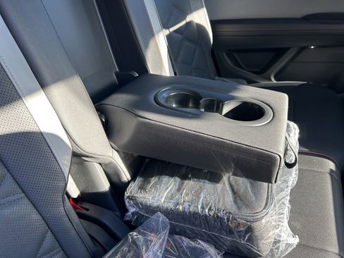 Certified 2025 Volkswagen Atlas Peak Edition SE image 52