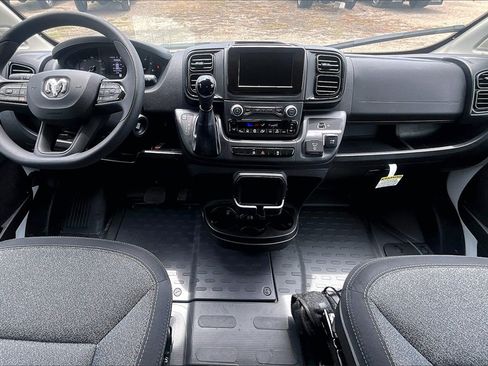 New 2024 RAM ProMaster 2500 w/ Convenience Group image 4