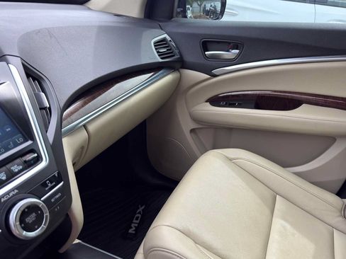 Used 2018 Acura MDX FWD image 19
