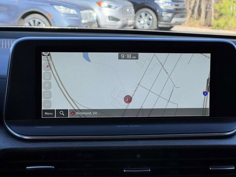 Used 2022 Kia Telluride SX w/ SX Prestige Package image 3