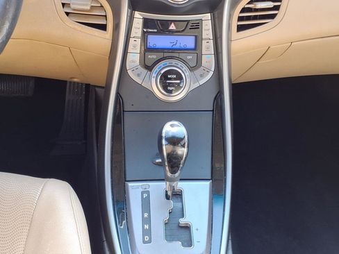 Used 2013 Hyundai Elantra Limited w/ Technology Pkg image 6
