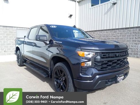 Used 2022 Chevrolet Silverado 1500 Custom image 1