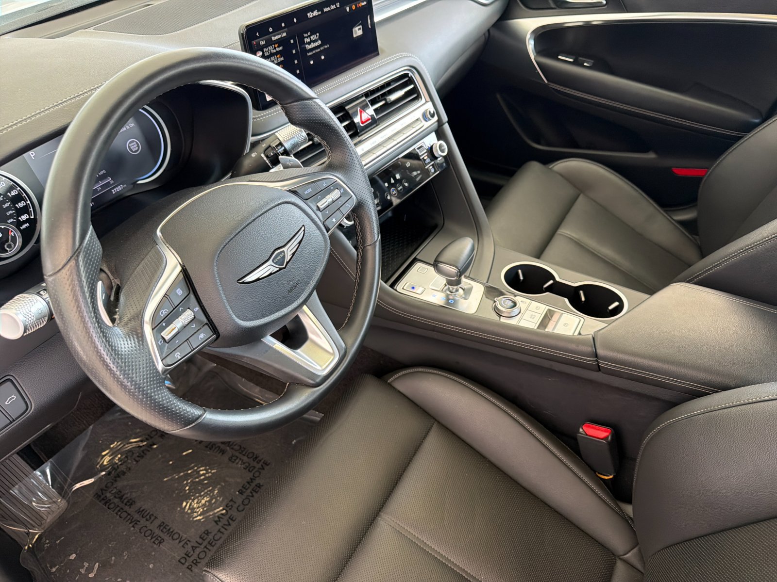 Used 2025 Genesis G70 2.5T RWD image 9