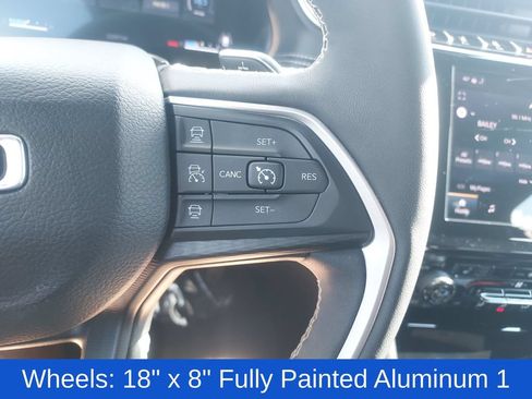 Used 2023 Jeep Grand Cherokee Altitude AWD/4WD image 23