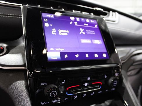 Used 2022 Jeep Grand Cherokee Altitude image 25