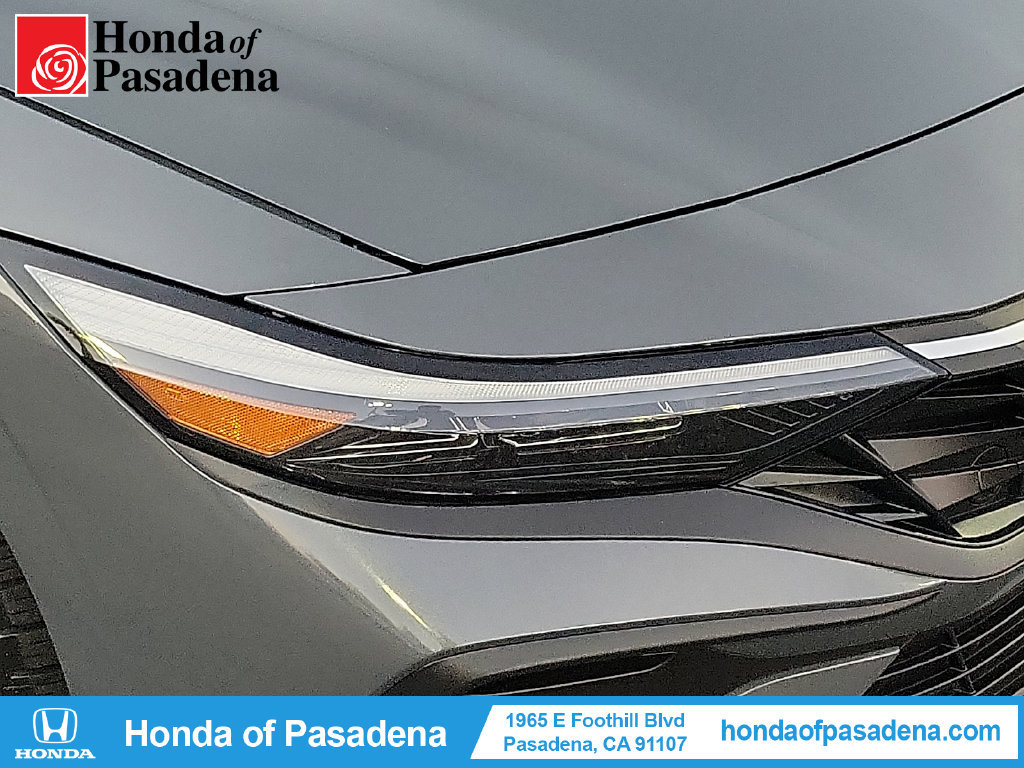 Used 2025 Hyundai Elantra Sport FWD image 27