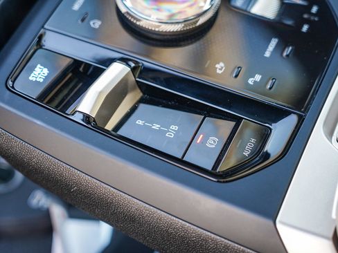 Used 2025 BMW iX xDrive50 image 46