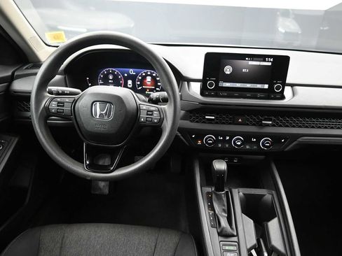 Used 2024 Honda Accord EX image 19