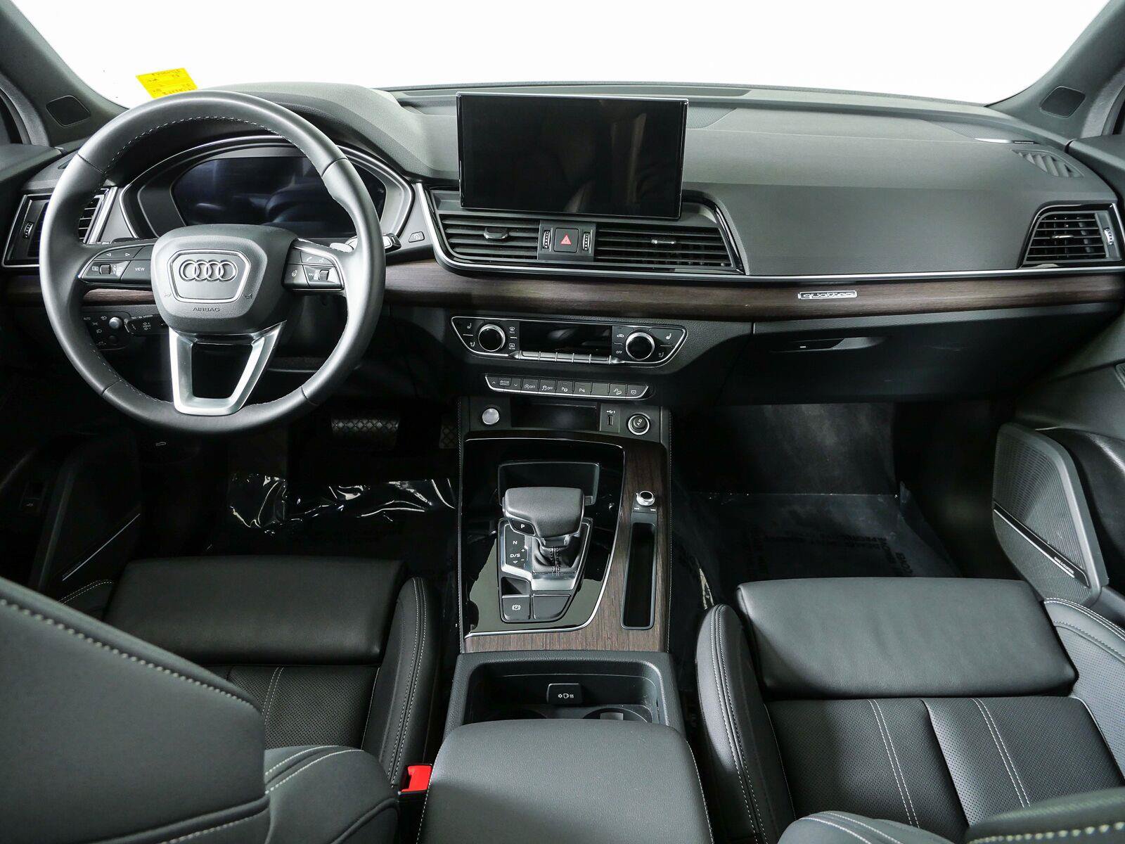 Used 2023 Audi Q5 2.0T Prestige w/ Prestige Package AWD/4WD image 21