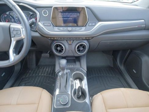 Used 2022 Chevrolet Blazer Premier w/ Enhanced Convenience Package image 17