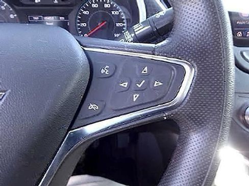 Used 2024 Chevrolet Malibu LT image 13