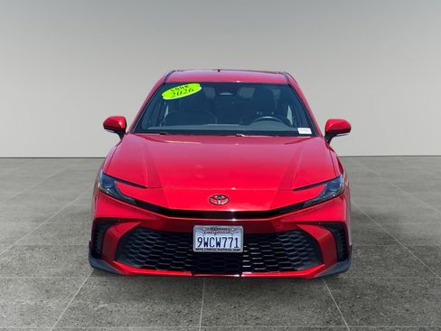 Used 2026 Toyota Camry SE FWD image 8