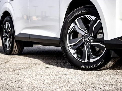 New 2025 Nissan Murano SL image 2